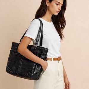 COACH HAMPTON F10412 LEGACY BLACK LEATHER RARE